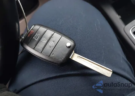 2016 Kia Sorento 2.4L Lx from USA, damaged, VIN 5XYPGDA31GG031532